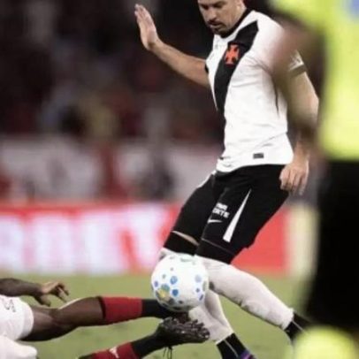 Hugo Moura amplia sobrevida no Vasco após gol no clássico