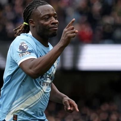 City aumenta pressão sobre o Arsenal após vencer Brentford com Doku