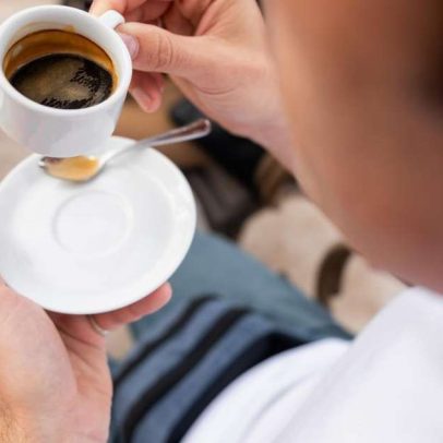 Café pode reduzir absorção de vitaminas e minerais, aponta estudo