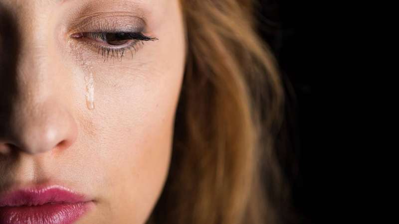 Chorar de alegria e de tristeza pode mudar até a química das lágrimas – depositphotos.com / IgorTishenko