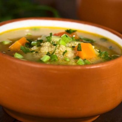 Sete sopas proteicas ajudam a aquecer e preservar massa muscular no inverno