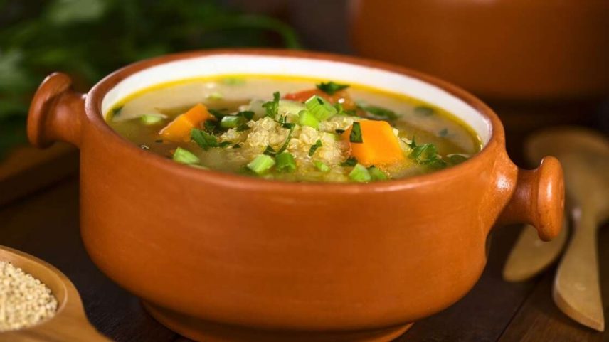Sopa de quinoa com cenoura