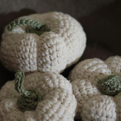 Crochê estimula raciocínio e concentração entre decoração e vestuário