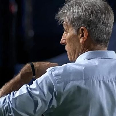 STJD multa Vasco por arremesso de copos contra Renato Gaúcho