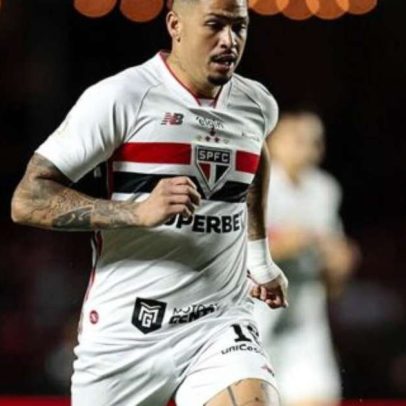 Luciano deixa jogo no primeiro tempo e preocupa São Paulo