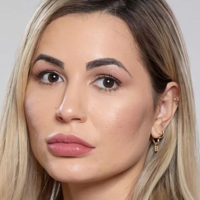 Deolane Bezerra é indiciada por lavagem de dinheiro e associação a facção