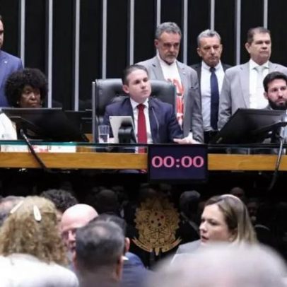 Câmara aprova fim da escala 6x1 e mudanças na jornada de trabalho