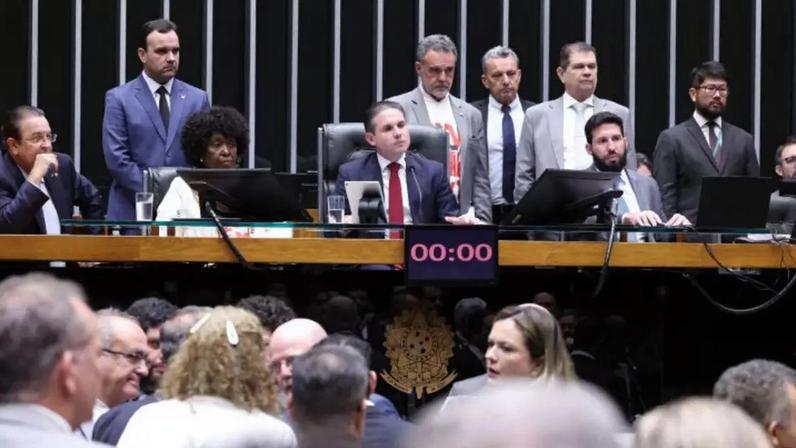 Plenário aprovou em dois turnos