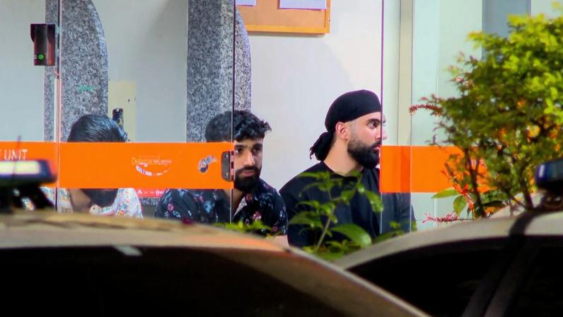 Americanos foram assaltados no Elevado Paulo de Frontin — Foto: Reprodução/TV Globo