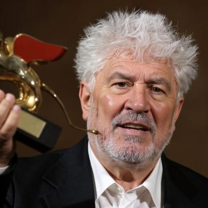 Pedro Almodóvar estreia autoficção Natal Amargo