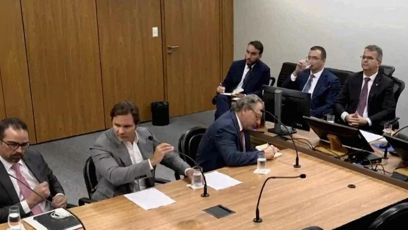 Vorcaro no depoimento em dezembro: por causa da prisão do pai, banqueiro estaria disposto a falar mais - (crédito: Reprodução/STF)