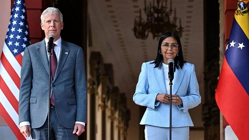 As reformas legais aprovadas pelo Parlamento venezuelano reverteram o modelo implantado por Hugo Chávez nos setores da mineração e do petróleo