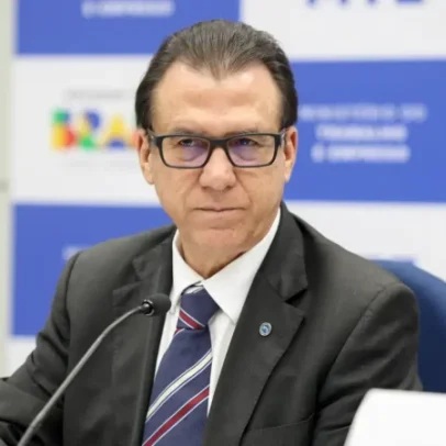 Comissão da PEC 6x1 recebe ministro do Trabalho nesta quarta