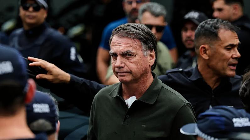 Bolsonaro fez a cirurgia para a reparação do manguito rotador e lesões associadas no ombro direito, que foram identificadas quando o ex-presidente foi internado no mesmo hospital para tratar uma grave pneumonia - (crédito: Fabio Rodrigues-Pozzebom/ Agência Brasil)