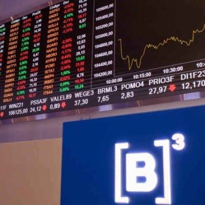Ibovespa inicia a semana com nova queda; dólar fecha em R$ 4,89
