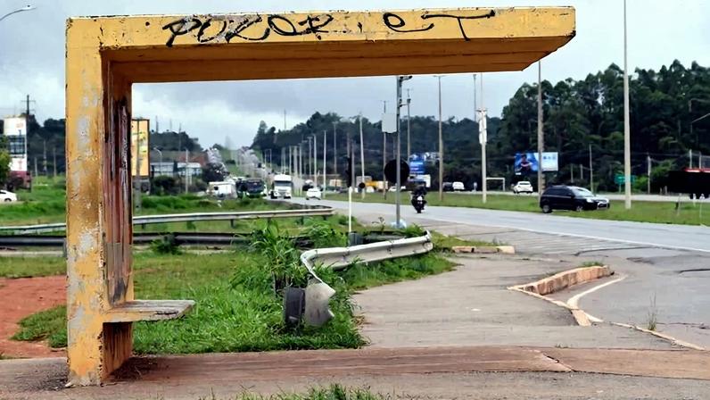 Homem mata outro a facadas e larga o corpo às margens da BR 020 - (crédito: Marcelo Ferreira/CB/D.A Press)