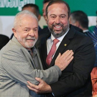 Lula anuncia investimentos no programa Luz para Todos com apoio de Silveira