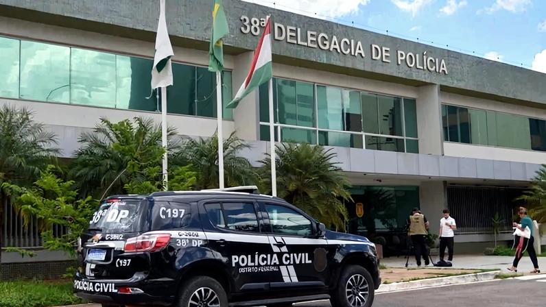 Juiz decretou prisão logo após coleta de depoimento na 38ª DP - (crédito: Ed Alves/CB/D.A Press)