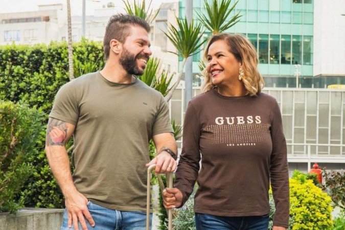 A cidadania de Luiza, que poderia ser solicitada em seis meses, agora demandará mais dois anos devido à nova lei