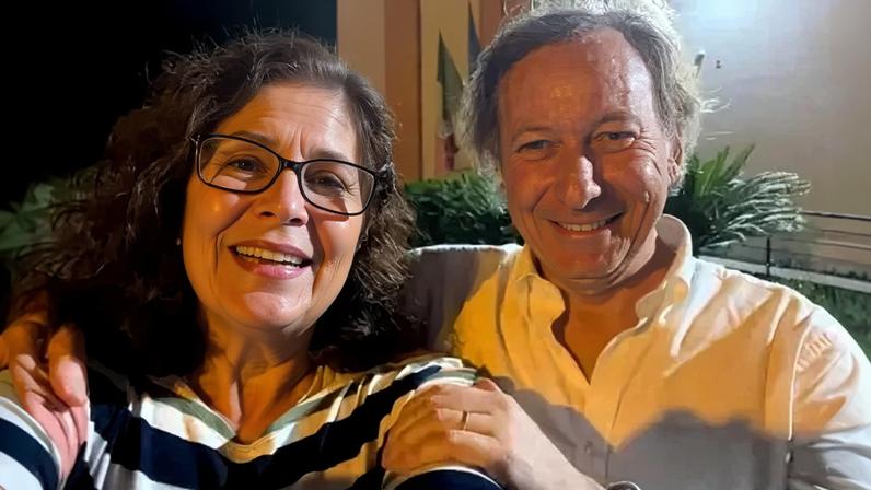 Carla Zambelli e o advogado Pieremilio Sammarco gravam vídeos após a libertação da ex-parlamentar - (crédito: Reprodução/Instagram)