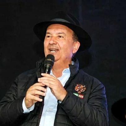 Governador de SC reafirma apoio a Flávio Bolsonaro