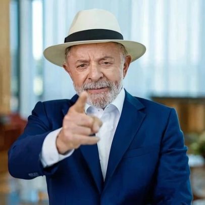 Lula homenageia Dona Lindu no Dia das Mães