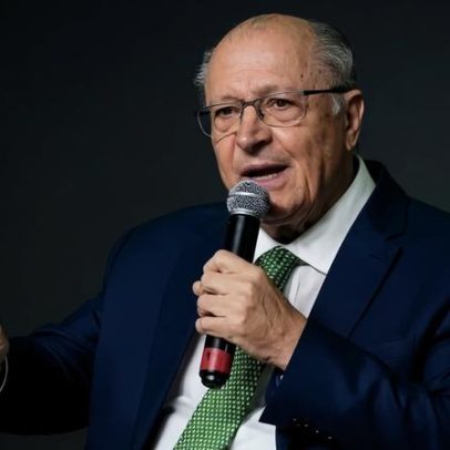 Alckmin afirma que clã Bolsonaro prioriza interesses próprios