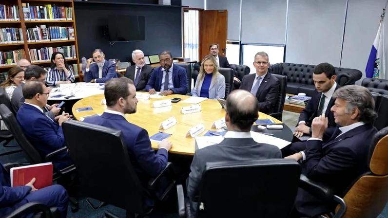 Após duas audiências de conciliação mediadas pelo ministro Luiz Fux, do STF, o acordo foi firmado - (crédito: Rosinei Coutinho/STF)
