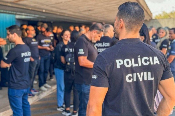 Eixo Capital. Policiais civis realizam assembleia para discutir paridade dos salários com a PF - (crédito: Sinpol DF/Divulgação)