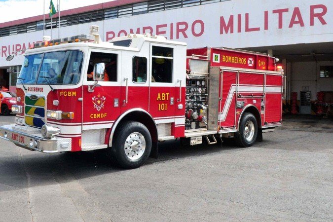 Corpo de Bombeiros conseguiu reverter quadro de parada cardíaca - (crédito: Agência Brasília)