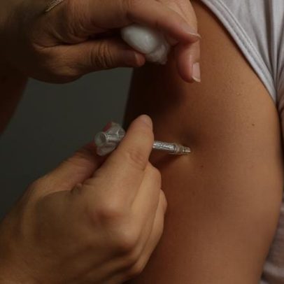 Brasileiros desenvolvem vacina inovadora contra a Chikungunya