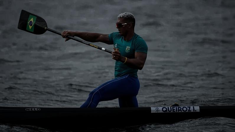 Isaquias Queiroz conquista ouro na etapa alemã da Copa do Mundo de canoagem