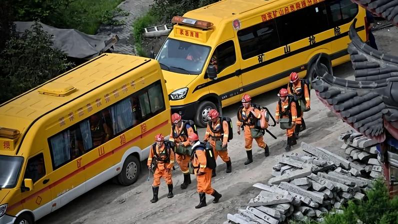 Explosão em mina de carvão deixa ao menos 90 mortos na China e leva governo a endurecer fiscalização no setor - (crédito: CNS / CNS / AFP)