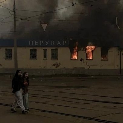 Rússia ataca Kiev com míssil hipersônico em ataque massivo