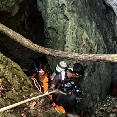 Cinco dos sete resgatados de caverna no Laos