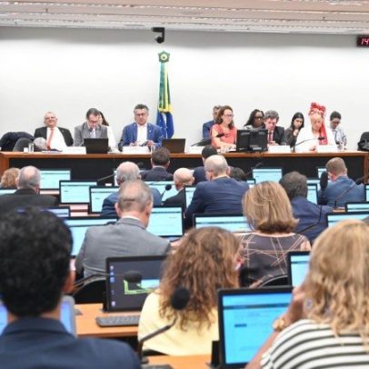 Governo avança com PL para destravar PEC do fim da 6x1