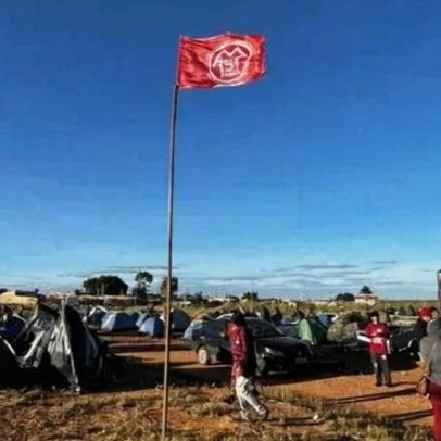 Membros do MTST ocupam terreno no Sol Nascente