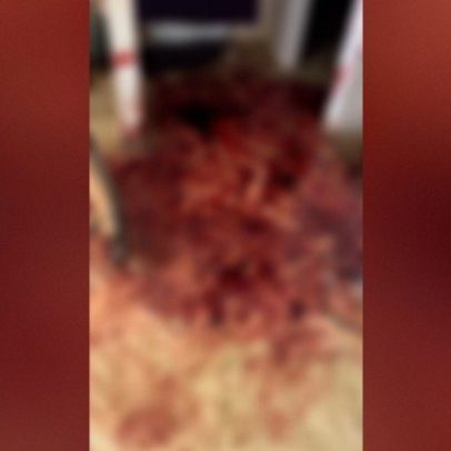 Homem é espancado e esfaqueado dentro de casa em São Sebastião