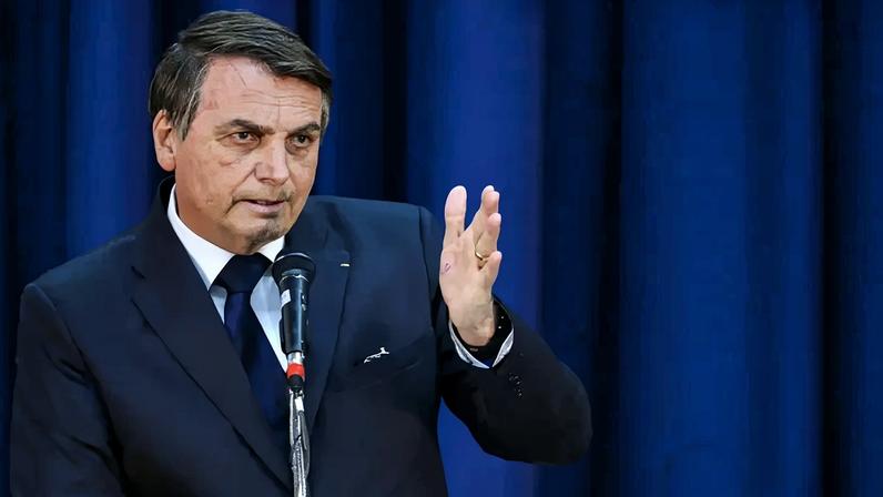 Na segunda-feira (4/5), Bolsonaro recebeu alta hospitalr após cirurgia no ombro - (crédito: Valter Campanato/Agência Brasil)