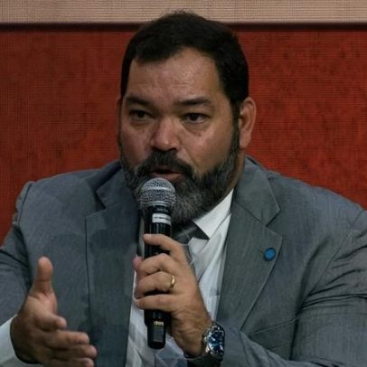 Professor de direito diz que história se repete na redução da jornada 6x1