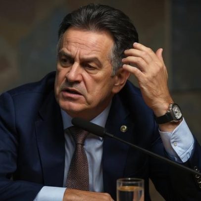 Banco Master expõe vínculos entre política e finanças