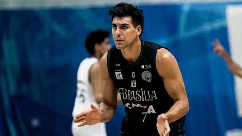 Facundo Corvalán é um dos jogadores do Brasília Basquete desgastados pela maratona na temporada - (crédito: Matheus Maranhão/Caixa Brasília Basquete)