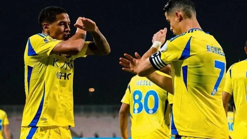 Ângelo Gabriel se tornou "parça" de Cristiano Ronaldo no Al-Nassr - (crédito: Al-Nassr/Divulgação)