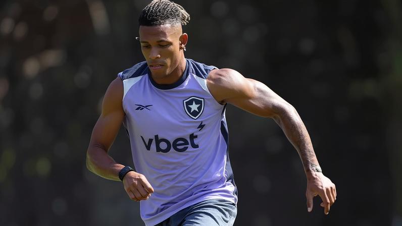 Palmeiras ganha esperança para contratar Danilo, afastado do Botafogo - (crédito: Foto: Vitor Silva/Botafogo)
