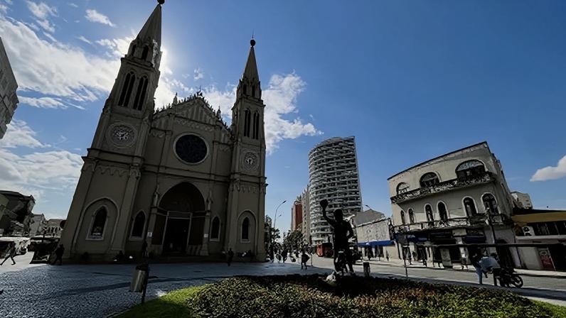 Praça Tiradentes, no centro de Curitiba