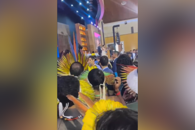 Segundo indígenas do Território Tupinikim, o objetivo do grupo era fazer uma apresentação cultural de recepção ao presidente Lula - (crédito: Reprodução/Instagram)