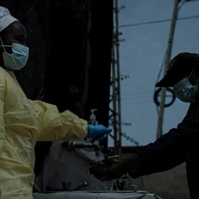 Ebola: pelo menos 100 mortes na RDC e 6 americanos expostos ao vírus
