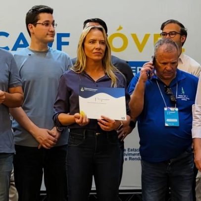 Celina Leão destaca autonomia financeira em formatura do Qualifica DF Móvel