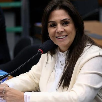 Simone Marquetto, cotada para vice, se reúne com Flávio Bolsonaro