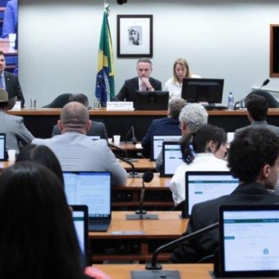Conselho de Ética aprova suspensão de deputados por ocupação do plenário